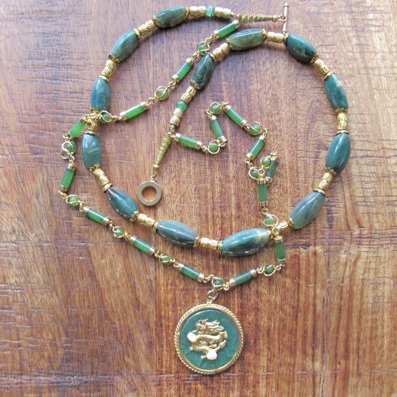 VTG Asian dragon pendant, Double strand necklace, Faux jade, opal, ruby w/ gold - Picture 11 of 12